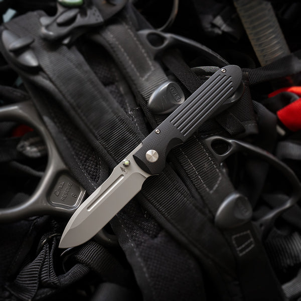 Invictus-AT Black G10
