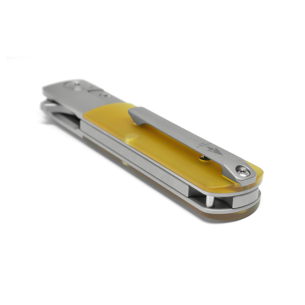 Otter Flip-ATB Ultem Amber